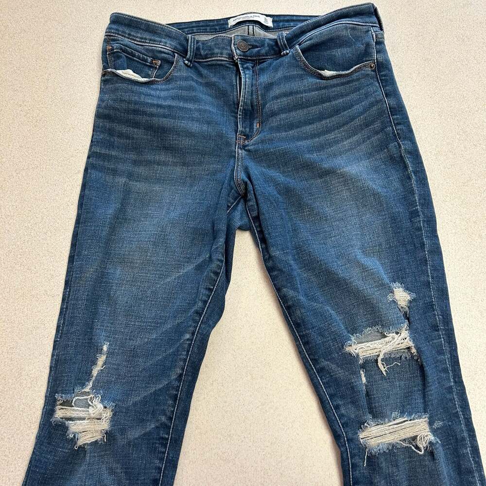 Abercrombie & Fitch The Super Skinny Mid Rise Jeans Size 30x10R